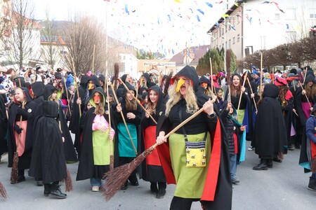 ZLATA POROKA PUSTNI KARNEVAL 84 FOTO LJUBO VUKELIČ